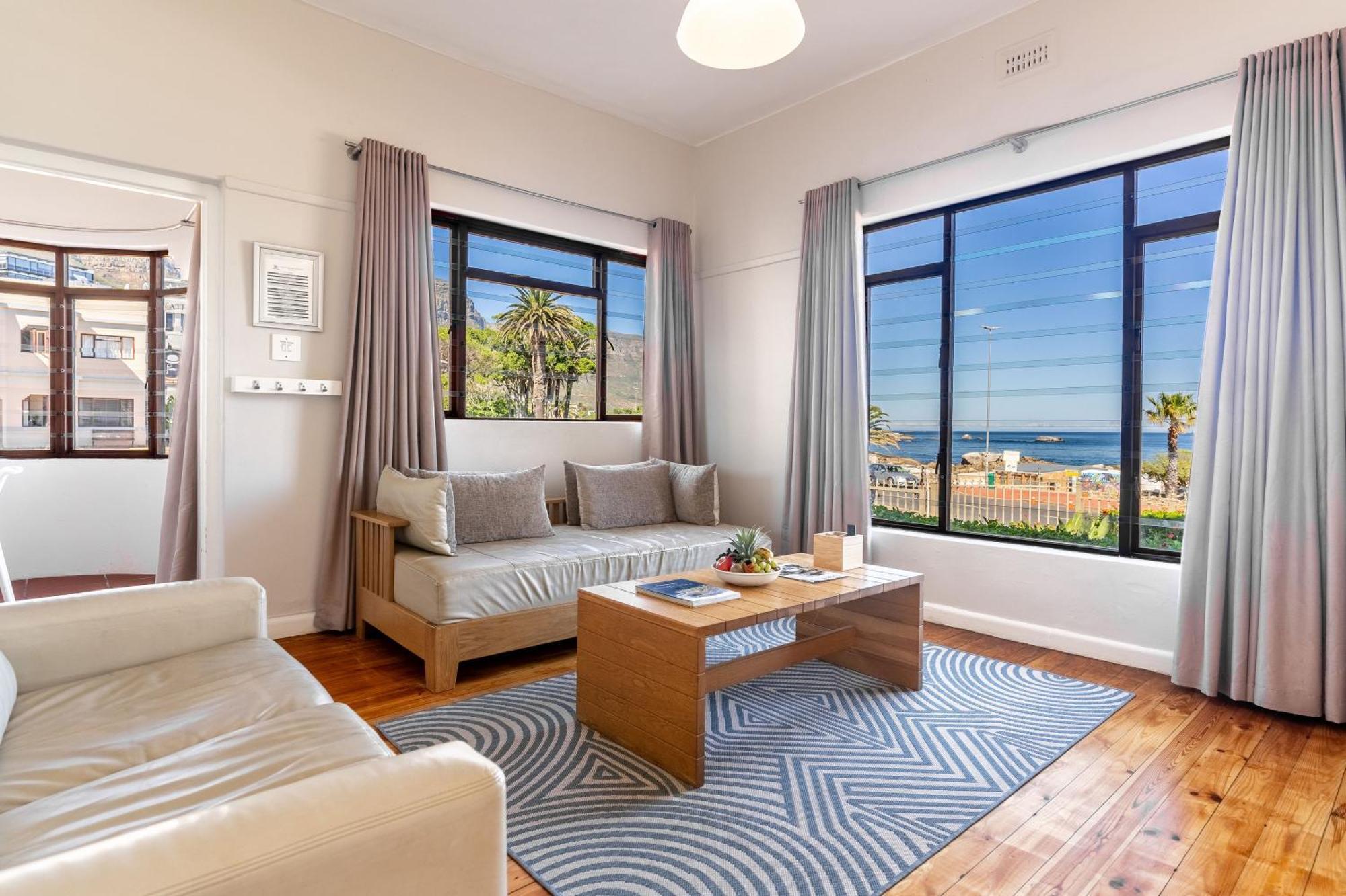 Camps Bay Village - Studios And Apartments Kapsztad Zewnętrze zdjęcie